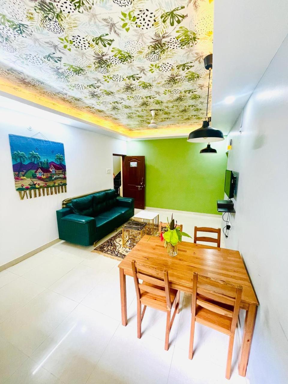 Apartment 2 Bhk By Jam Rock