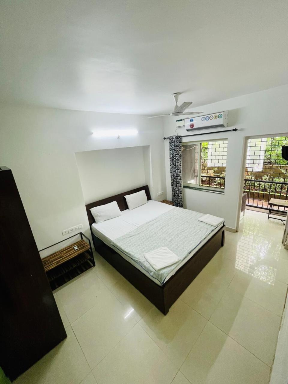 2 Bhk By Jam Rock Apartment *
